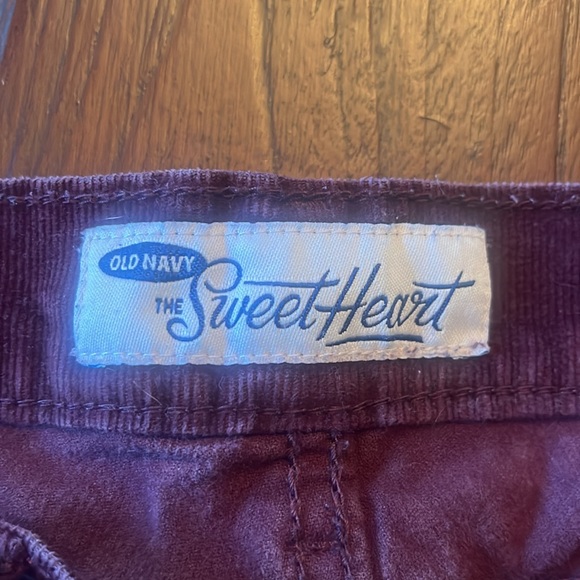 Old Navy burgundy corduroys - The Sweetheart size 8 petite, low rise, boot cut - Picture 2 of 9